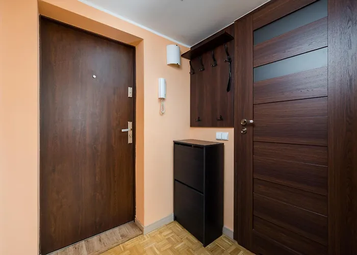 Zurominska Comfort By Bookinghost Warsaw